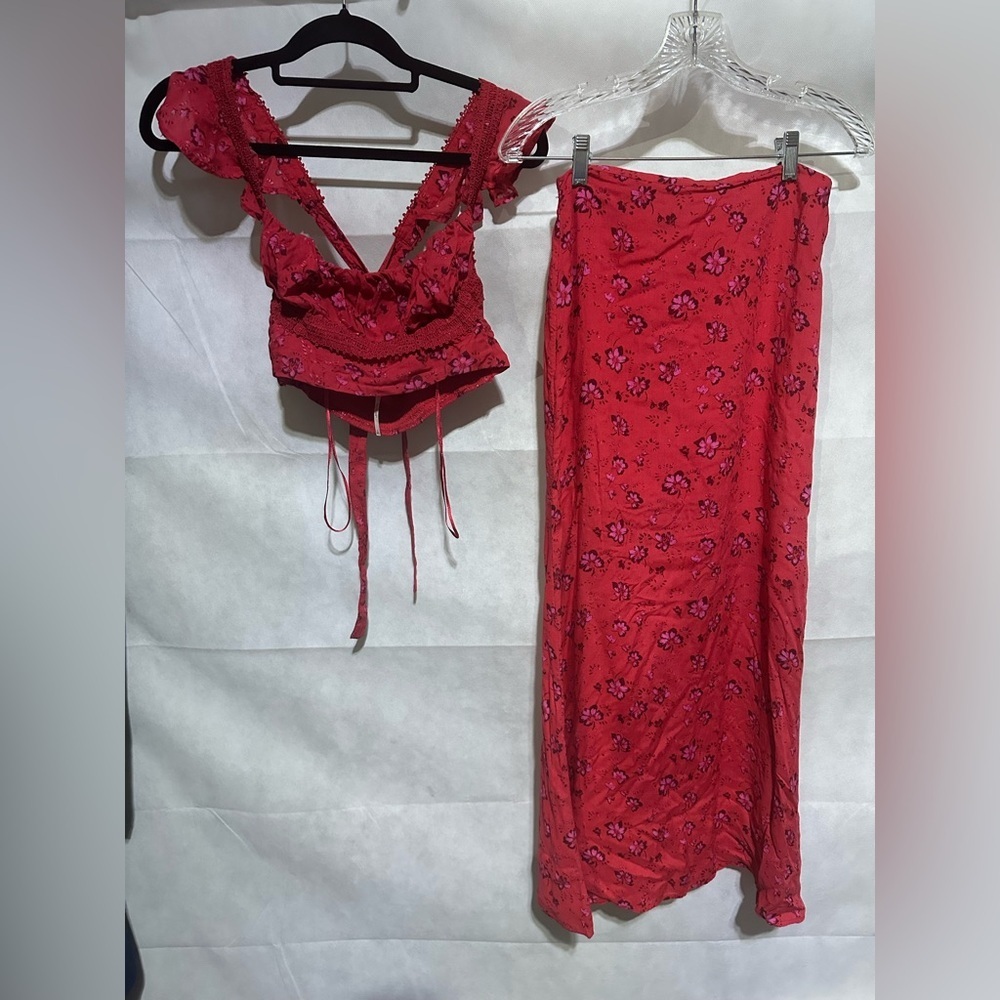 Free People Bijou 2pc Set Size 4 Cherry Red Floral Skirt Crop Top Colorful Fairy - Picture 3 of 7